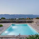Stonehouse Milan Tatil Evi