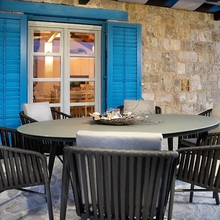 Stonehouse Milan * Ražanac