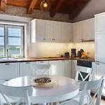 בית נופש Stonehouse Milan Ražanac