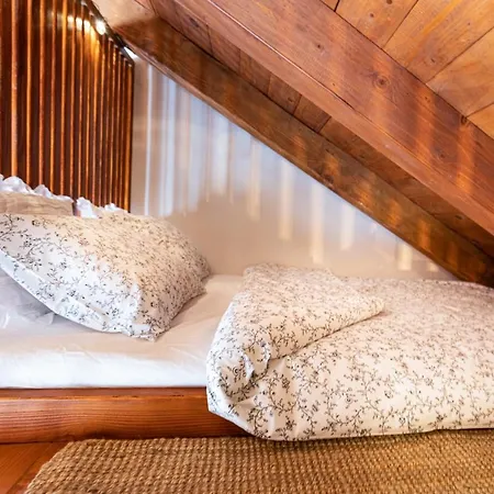 Stonehouse Milan * Ražanac